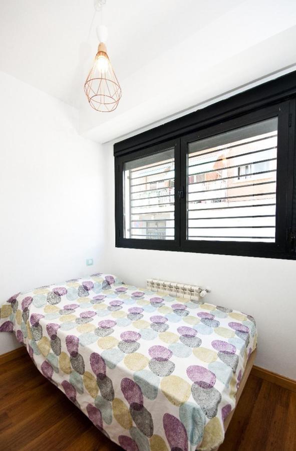 Charming Madrid Urgel Apartment Bagian luar foto